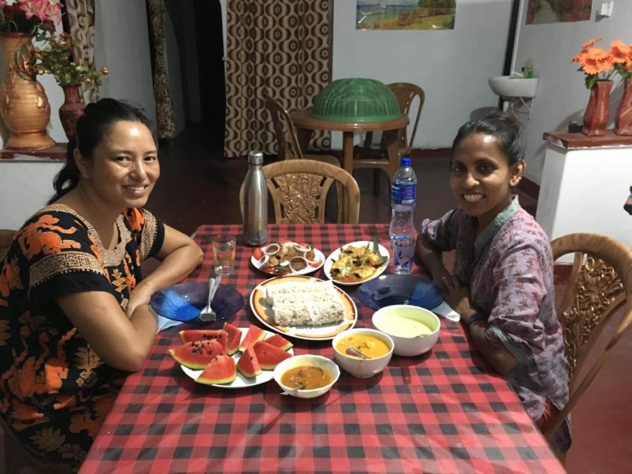 Kunam Beach Rest Inn 바티칼로아 외부 사진