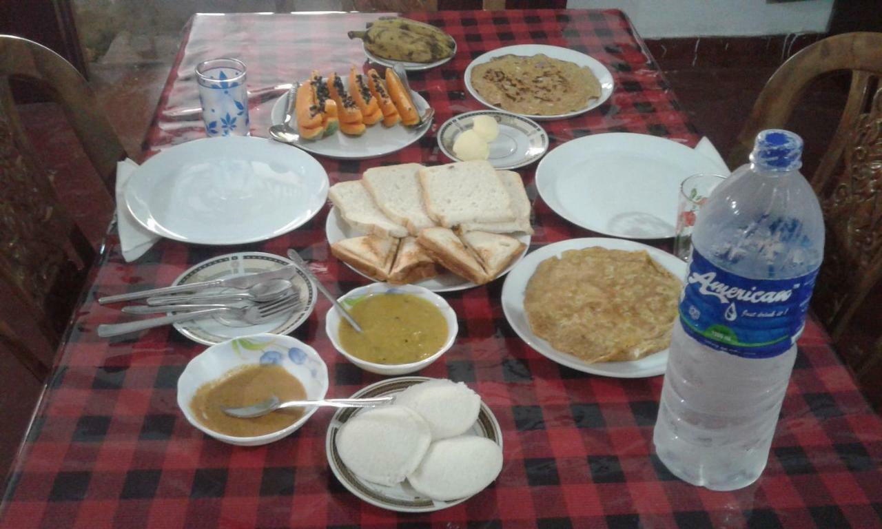 Kunam Beach Rest Inn 바티칼로아 외부 사진