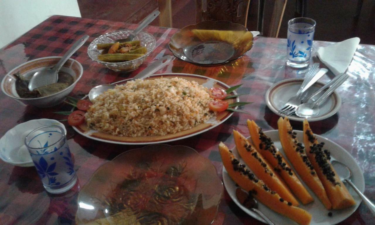 Kunam Beach Rest Inn 바티칼로아 외부 사진